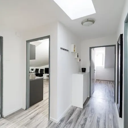 דירה Center Mayess Aparment זאדאר