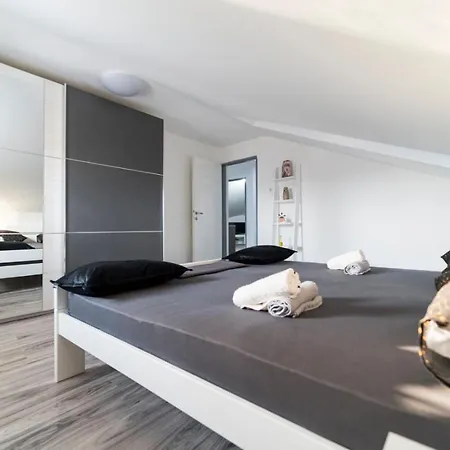 Center Mayess Aparment Zadar